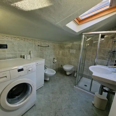 Casa Vittoria Punta Gro Con Piscina * Sirmione